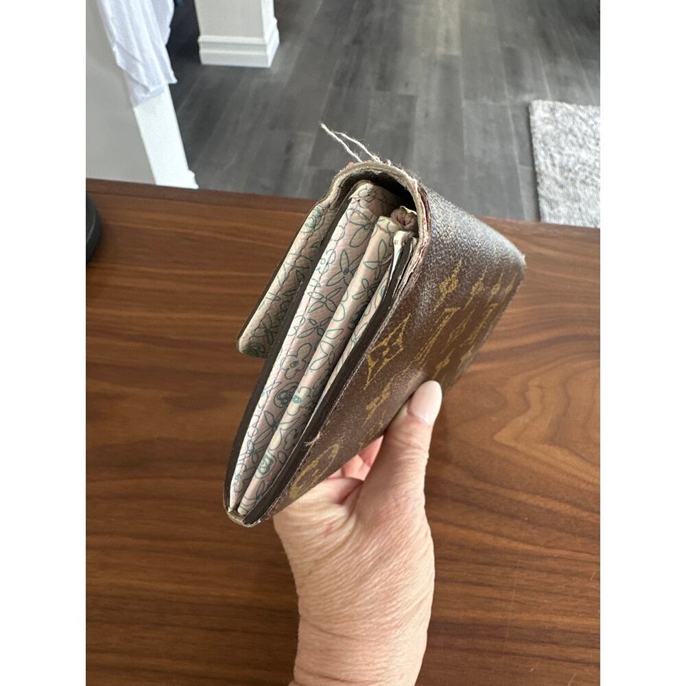 Louis Vuitton Sarah Monogram Fleuri Wallet - Picture 3 of 13
